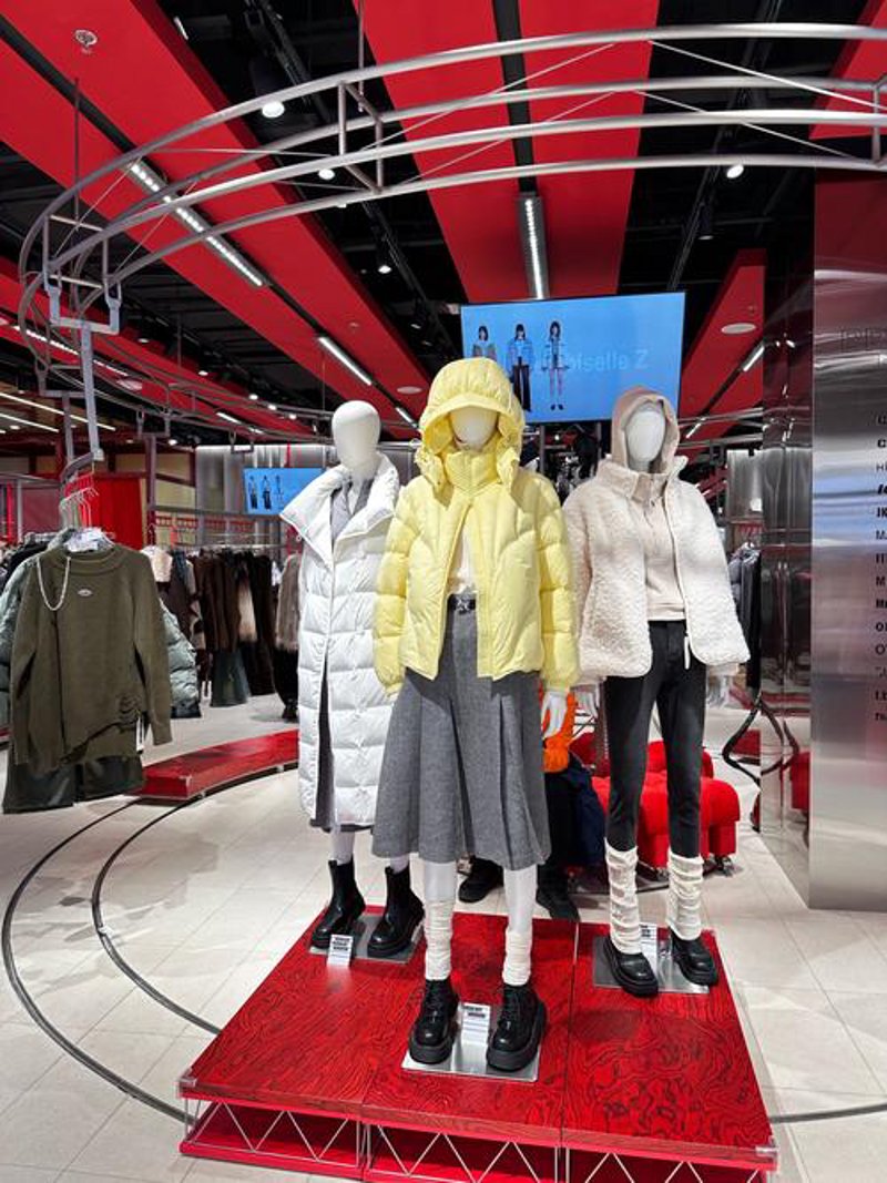女装批发：寻找时尚潮流的新旅程
